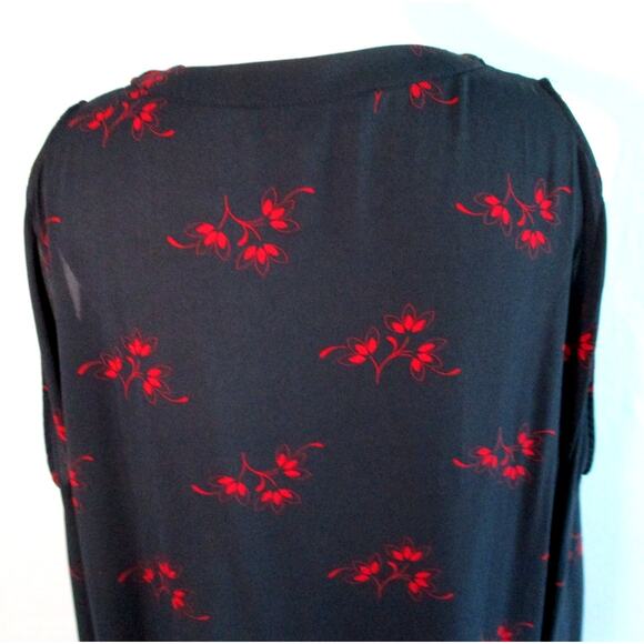 Loft Women's Blue & Red Floral Print Peek A Boo Shoulder Shirt Size XL - Picture 6 of 9